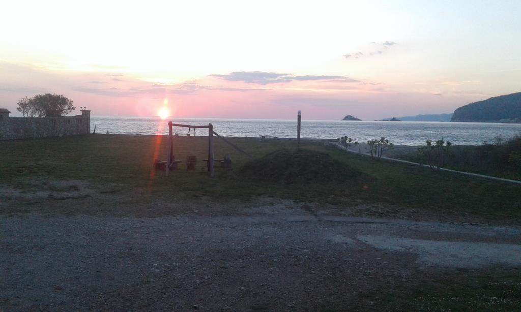 Buljarica Bay Apartments Petrovac エクステリア 写真